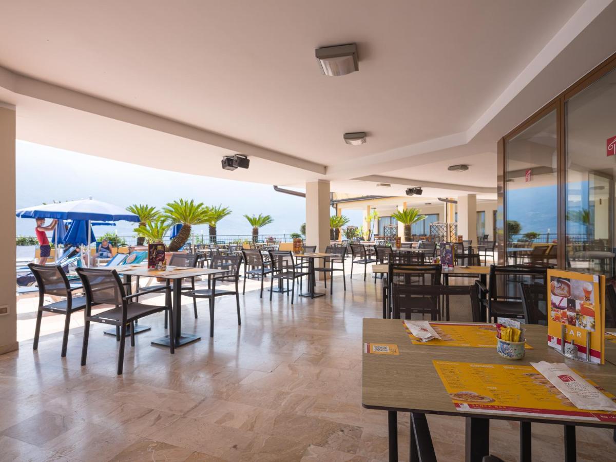 Hotel San Pietro Limone sul Garda Extérieur photo