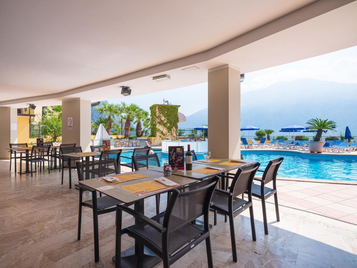 Hotel San Pietro Limone sul Garda Extérieur photo