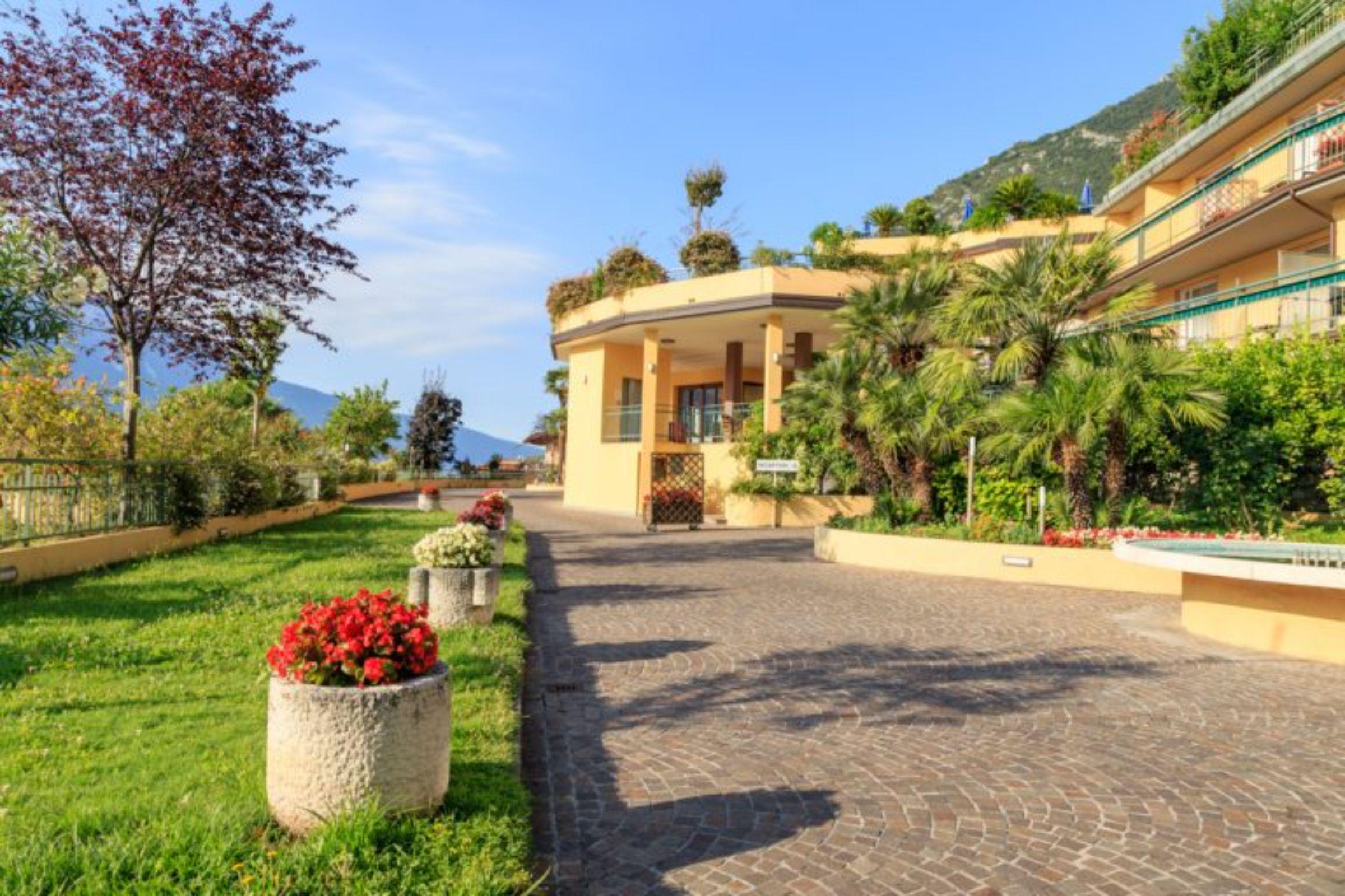 Hotel San Pietro Limone sul Garda Extérieur photo