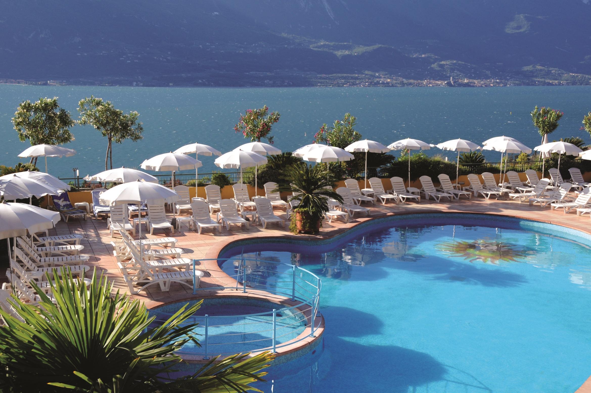 Hotel San Pietro Limone sul Garda Extérieur photo