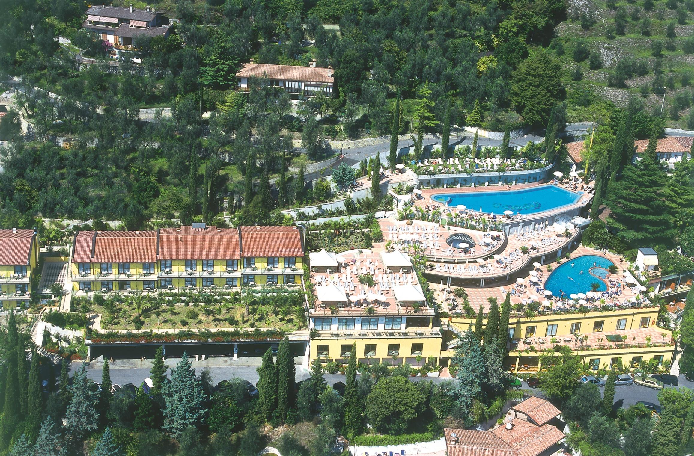 Hotel San Pietro Limone sul Garda Extérieur photo