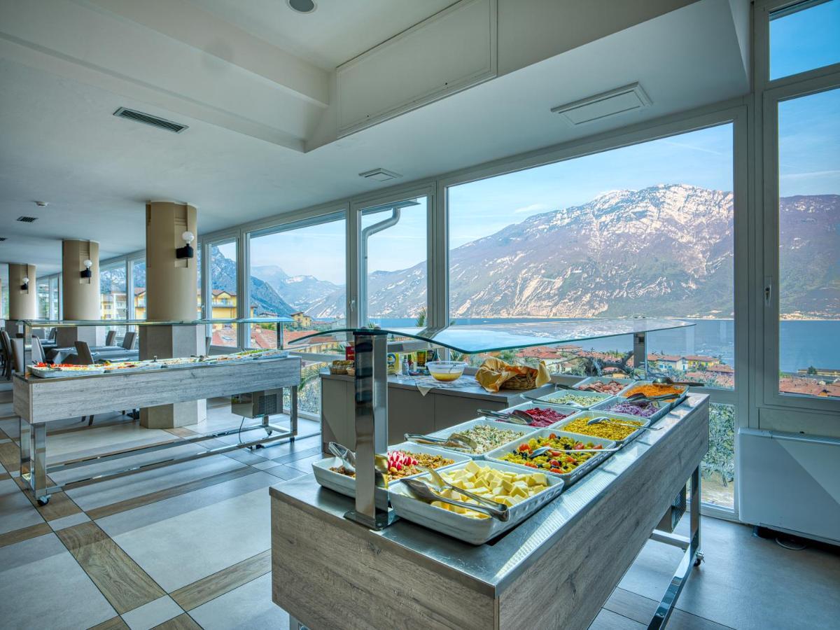 Hotel San Pietro Limone sul Garda Extérieur photo